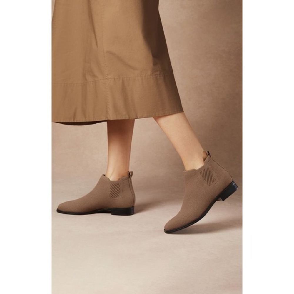 VIVAIA Water-Repellent Square-Toe Ankle‎ Boots brown Modern EU/39.5W US/8.5W